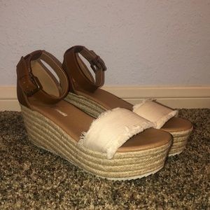 Trendy Espadrille Platforms